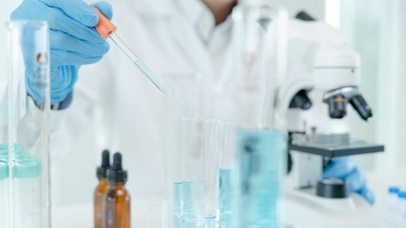 进口移液器吸头：揭秘其选型逻辑与关键考量